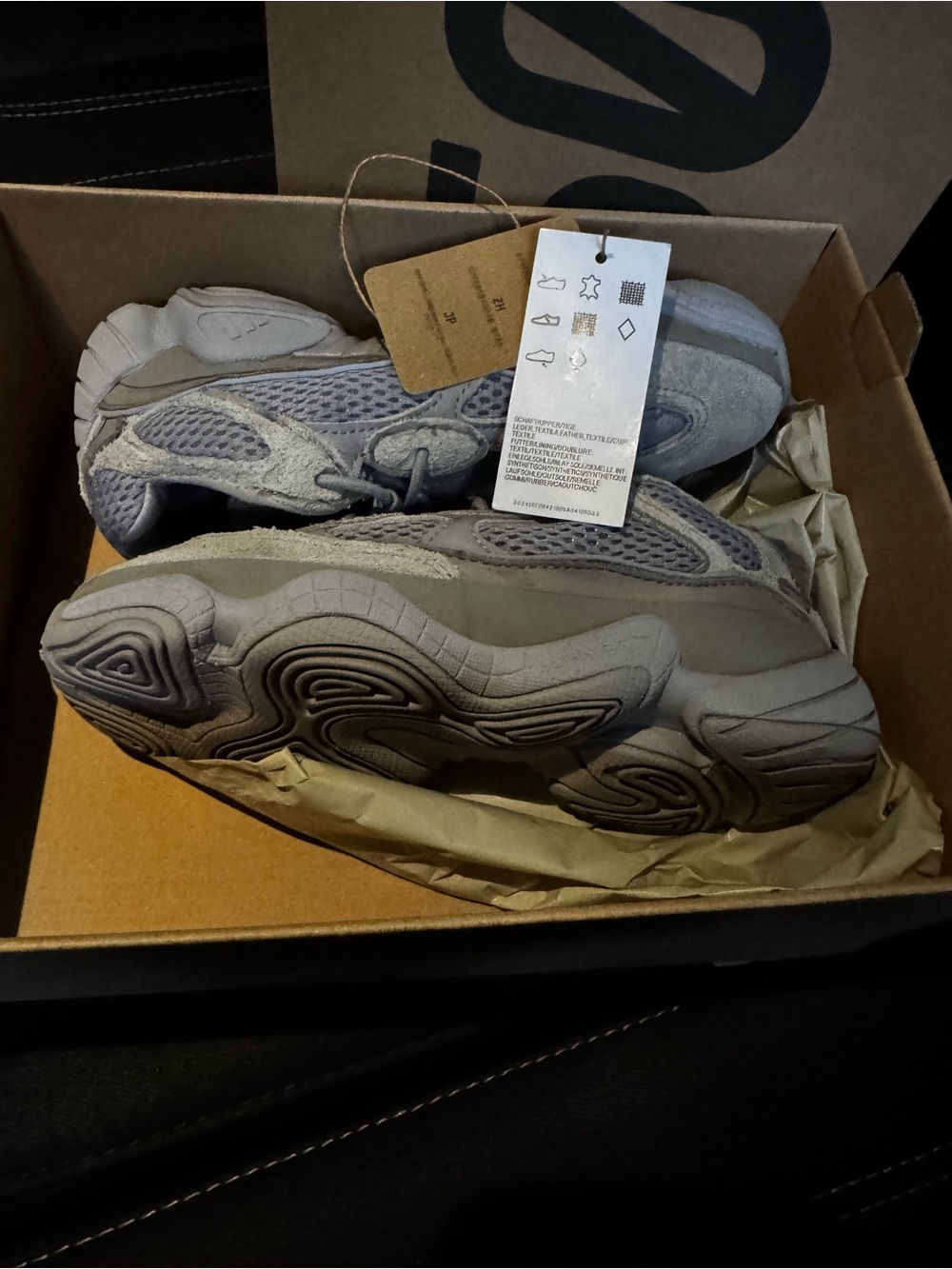 Adidas Yeezy 500 Soft Vision (Kids) FW2673 Size 2 w/ OG box and tags